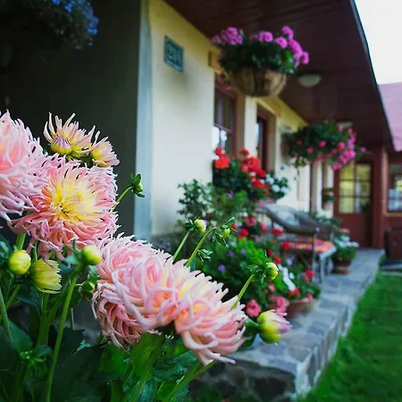 Ferka Pavlika Chalet