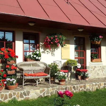 Σαλέ Ferka Pavlika *